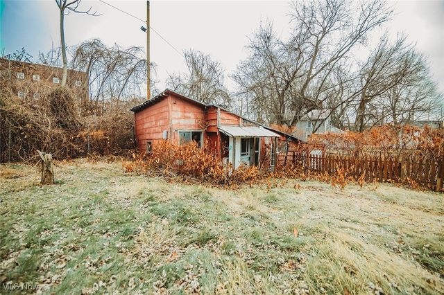 529 6th Street, Parkersburg, WV 26101