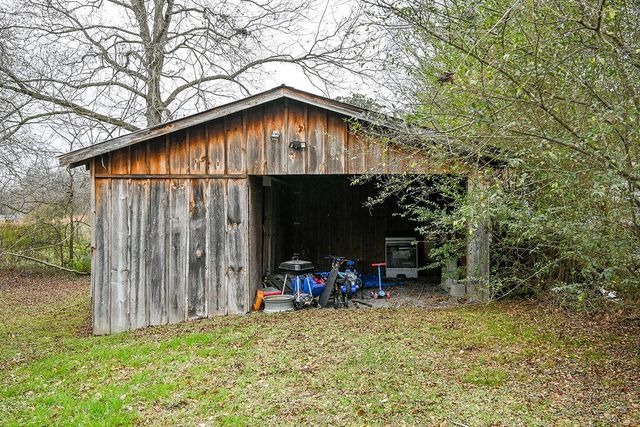 156 County Road 903, Etowah, TN 37331