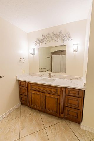 471 SE Lamon Lane, Port St. Lucie, FL 34983