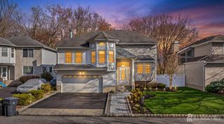 12 Pemberton Drive, Old Bridge, NJ 07747