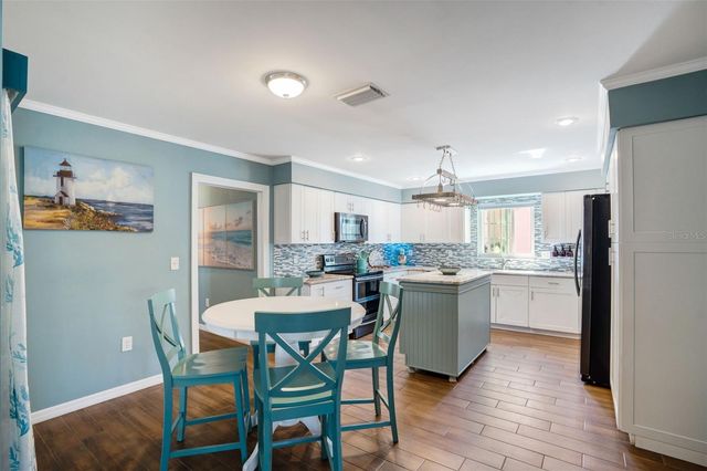 3196 CRYSTAL LAKES COURT, Sarasota, FL 34235