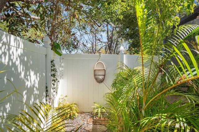 3196 CRYSTAL LAKES COURT, Sarasota, FL 34235