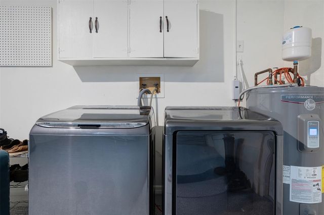 3196 CRYSTAL LAKES COURT, Sarasota, FL 34235