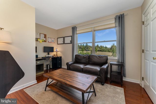 16 CHESTNUT AVE, Frenchtown, NJ 08825