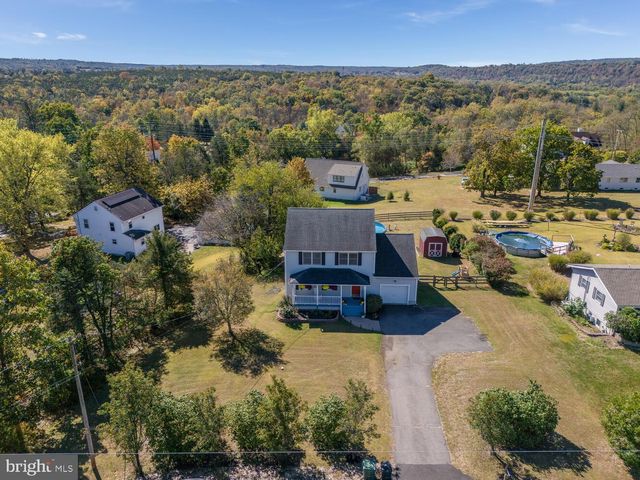 16 CHESTNUT AVE, Frenchtown, NJ 08825