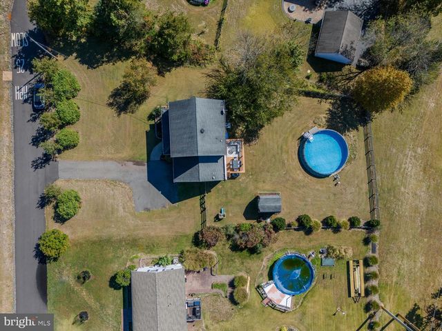 16 CHESTNUT AVE, Frenchtown, NJ 08825