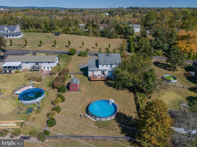 16 CHESTNUT AVE, Frenchtown, NJ 08825