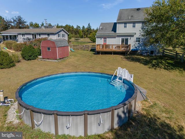 16 CHESTNUT AVE, Frenchtown, NJ 08825