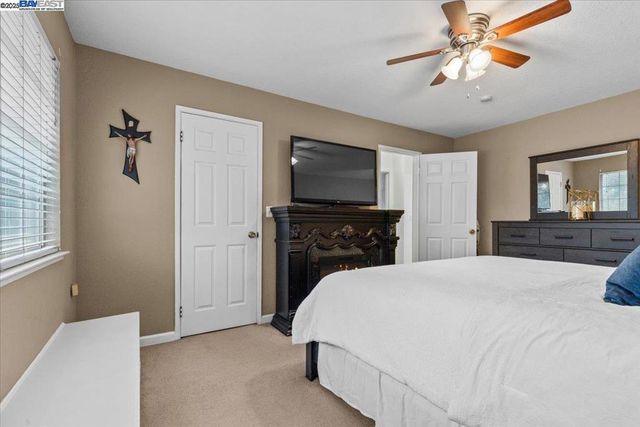 60 W South St, Tracy, CA 95376