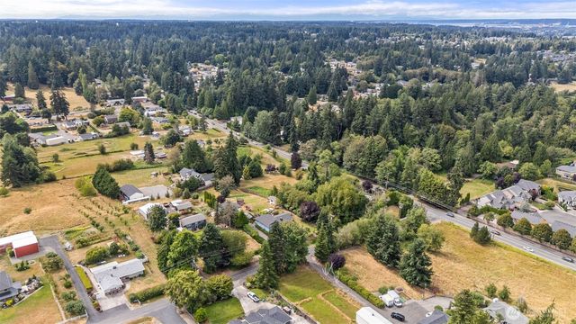 2352 31st Avenue SW, Puyallup, WA 98373