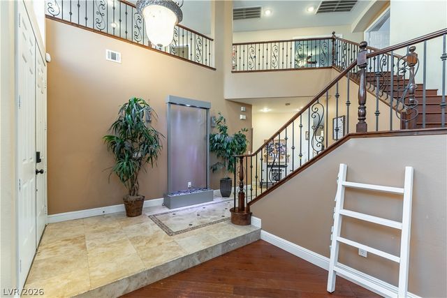 324 Glistening Cloud Drive, Henderson, NV 89012