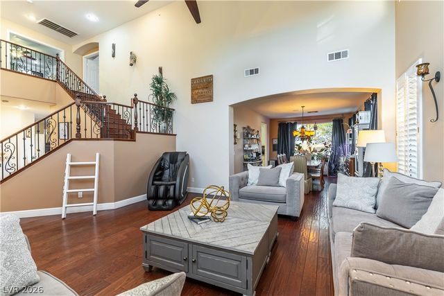 324 Glistening Cloud Drive, Henderson, NV 89012