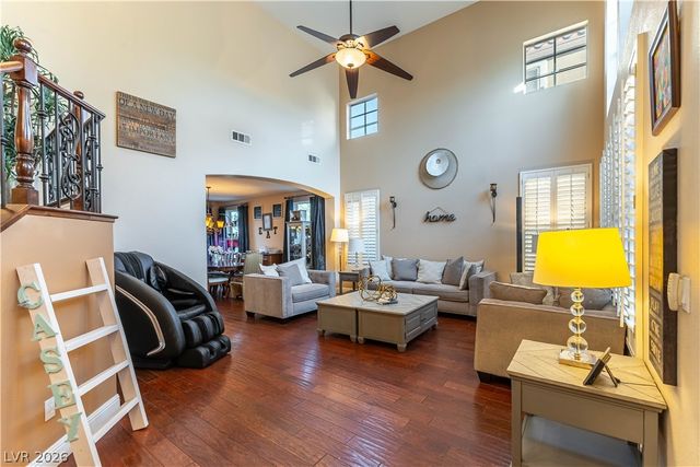 324 Glistening Cloud Drive, Henderson, NV 89012