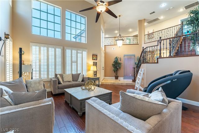324 Glistening Cloud Drive, Henderson, NV 89012