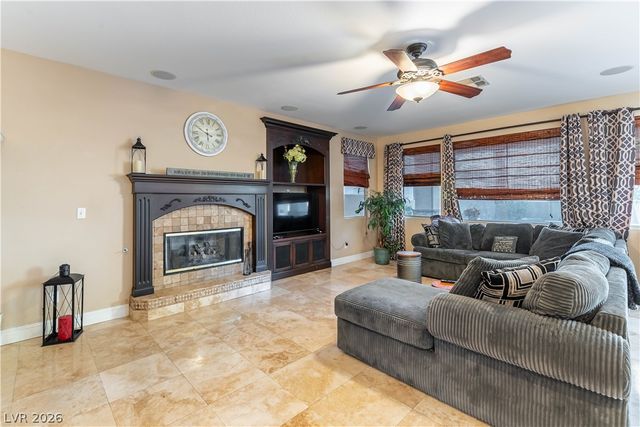 324 Glistening Cloud Drive, Henderson, NV 89012
