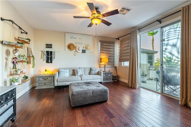 324 Glistening Cloud Drive, Henderson, NV 89012