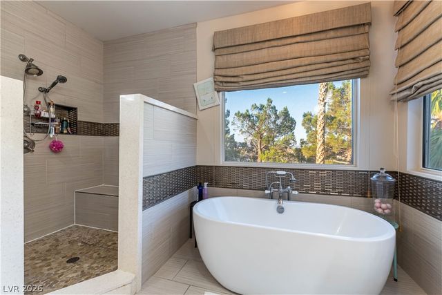 324 Glistening Cloud Drive, Henderson, NV 89012