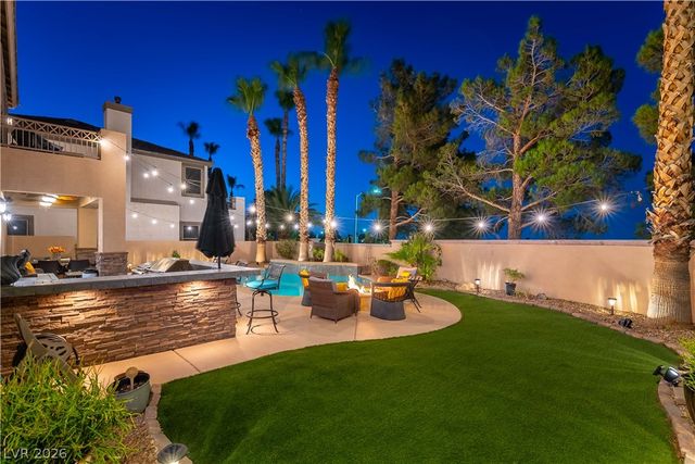 324 Glistening Cloud Drive, Henderson, NV 89012