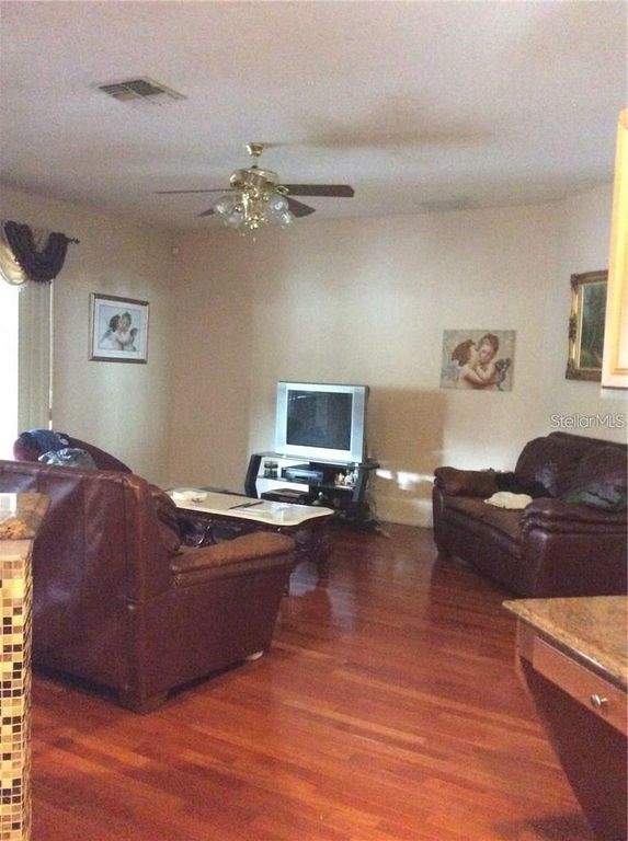 Image 23 of property listing at 5948 WINCHESTER ISLE ROAD, Orlando, FL 32829
