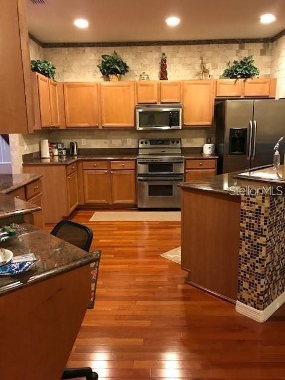 Image 6 of property listing at 5948 WINCHESTER ISLE ROAD, Orlando, FL 32829