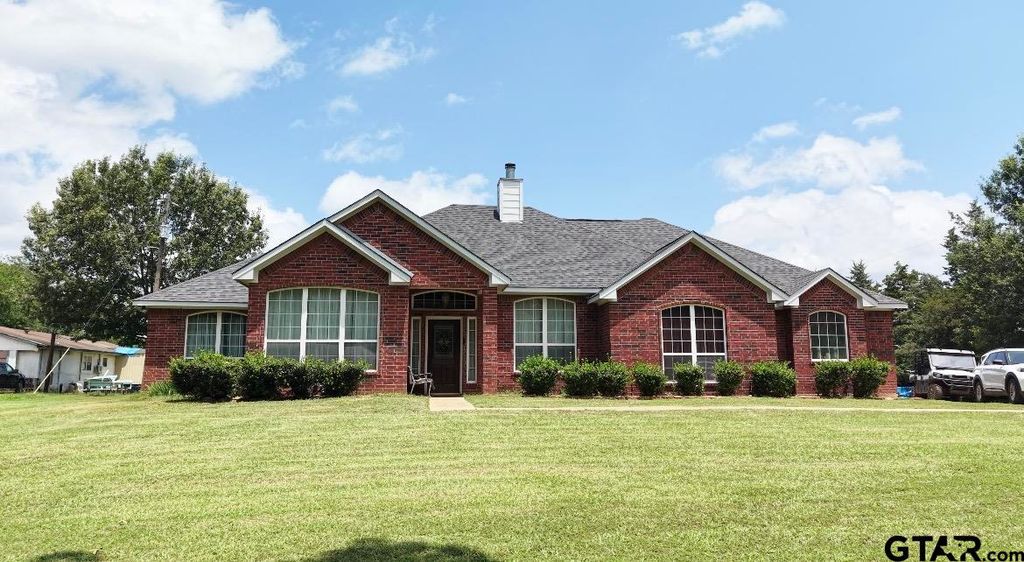 309 CR 1695, Mount Pleasant, TX 75455