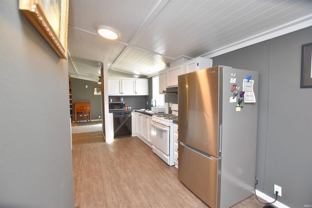 6060 E 800 N, Monticello, IN 47960