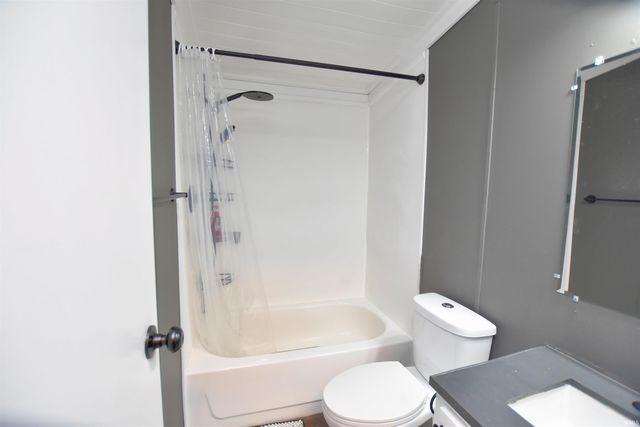 6060 E 800 N, Monticello, IN 47960