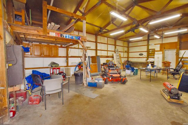 6060 E 800 N, Monticello, IN 47960