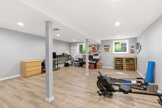 13 Pine Street, Huntington, NY 11743