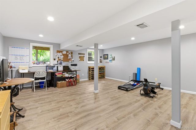 13 Pine Street, Huntington, NY 11743