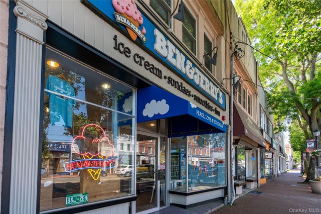 13 Pine Street, Huntington, NY 11743