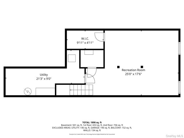 13 Pine Street, Huntington, NY 11743