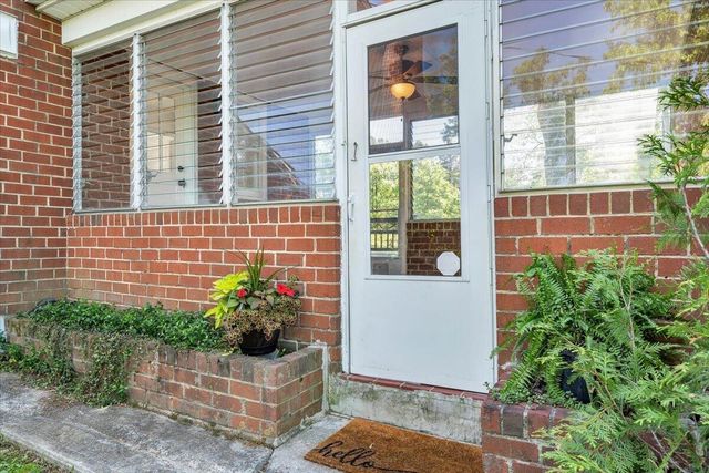 294 Webster Heights RD, Roanoke, VA 24012