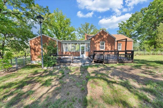 294 Webster Heights RD, Roanoke, VA 24012