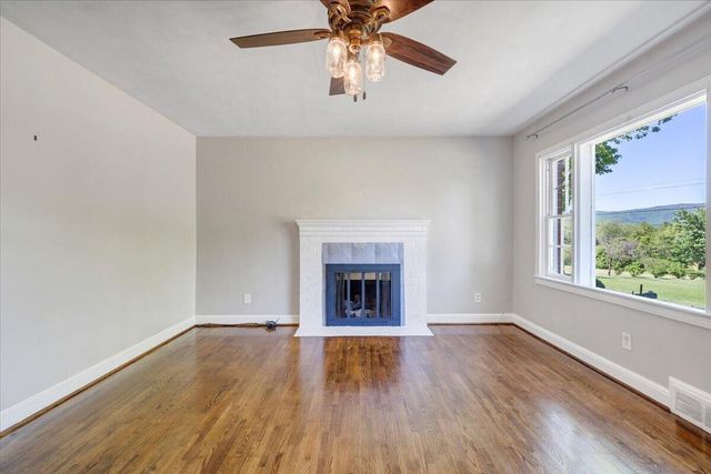 294 Webster Heights RD, Roanoke, VA 24012