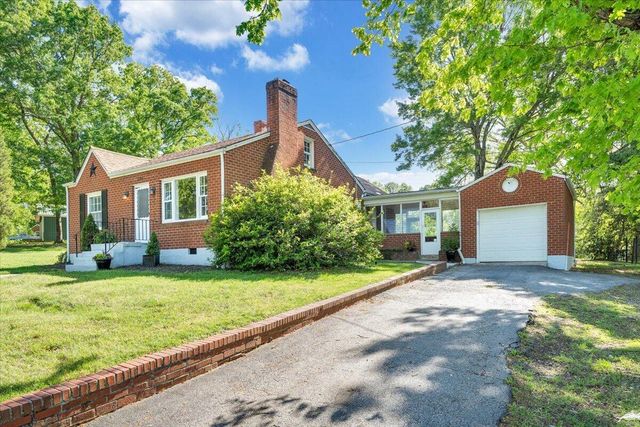 294 Webster Heights RD, Roanoke, VA 24012