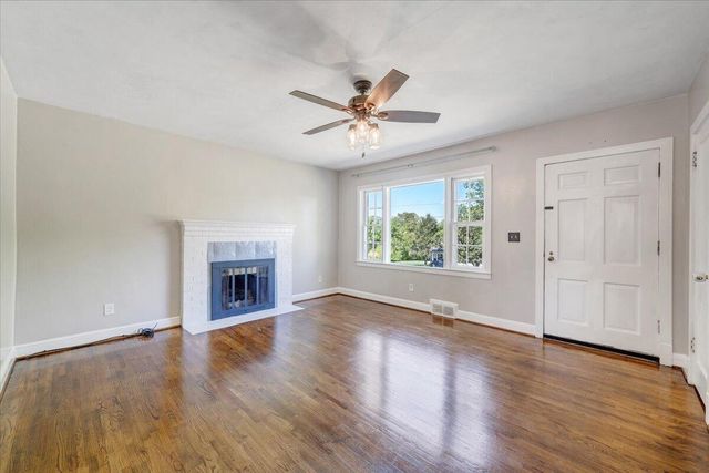 294 Webster Heights RD, Roanoke, VA 24012
