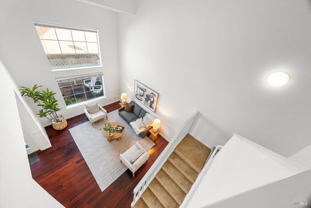 1757 Burgundy Ct, Petaluma, CA 94954