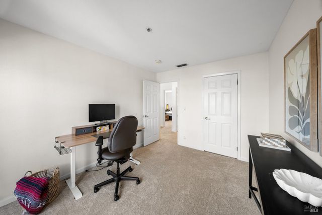 1757 Burgundy Ct, Petaluma, CA 94954