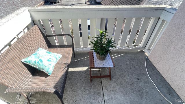 1757 Burgundy Ct, Petaluma, CA 94954