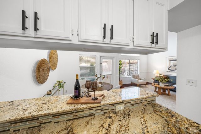 1757 Burgundy Ct, Petaluma, CA 94954