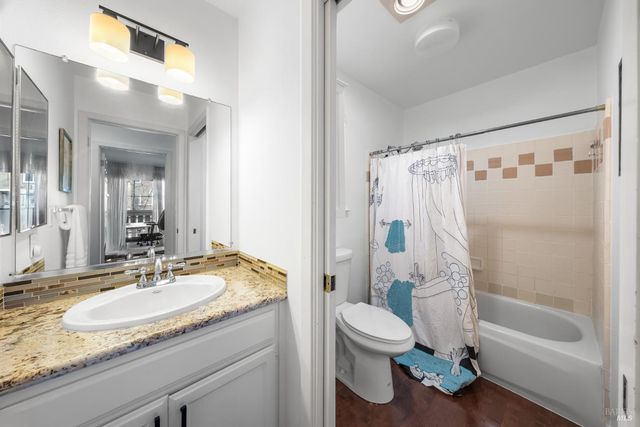 1757 Burgundy Ct, Petaluma, CA 94954