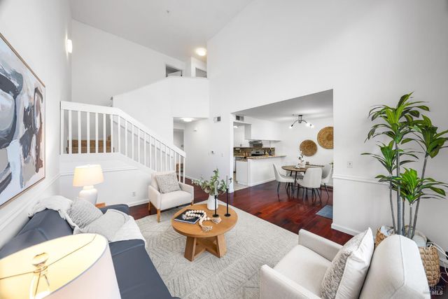 1757 Burgundy Ct, Petaluma, CA 94954