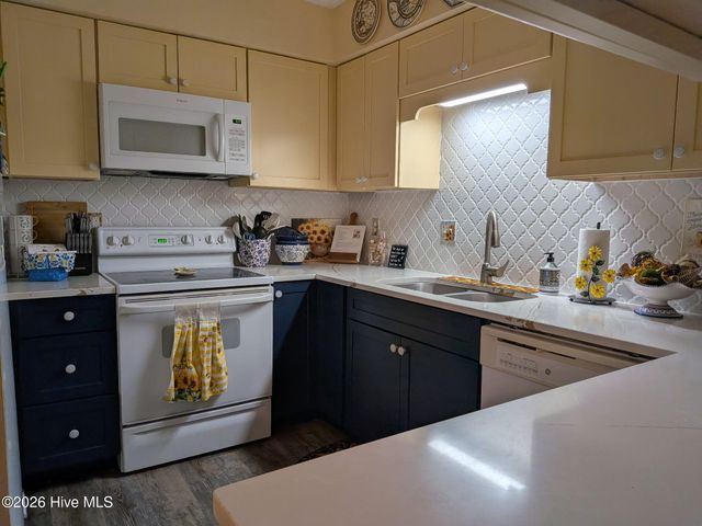 120 Ashley Place, New Bern, NC 28562