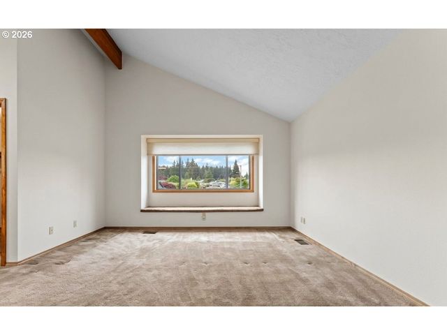 17501 Ne CLACKAMAS St, Portland, OR 97230