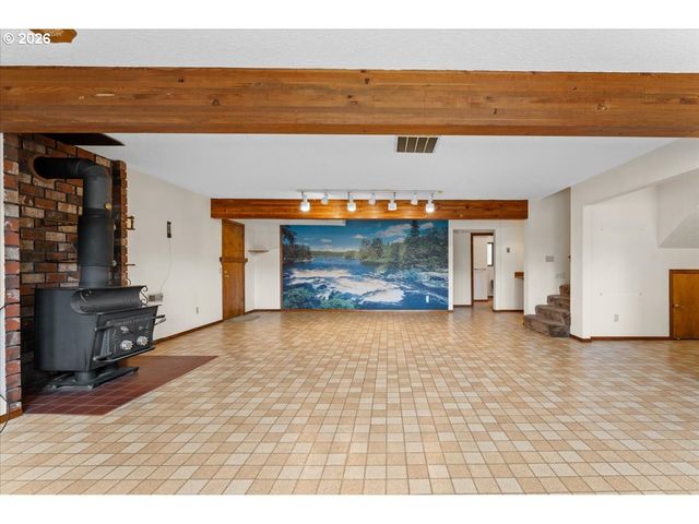 17501 Ne CLACKAMAS St, Portland, OR 97230