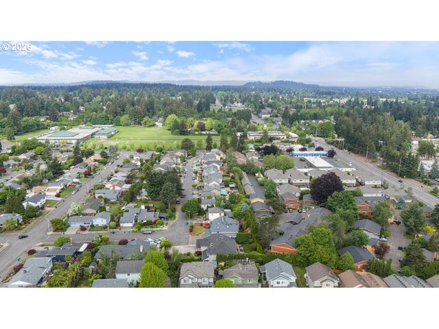 17501 Ne CLACKAMAS St, Portland, OR 97230