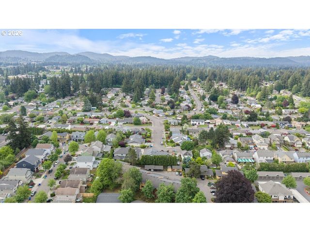 17501 Ne CLACKAMAS St, Portland, OR 97230