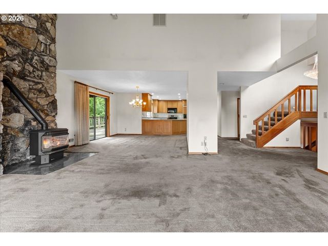 17501 Ne CLACKAMAS St, Portland, OR 97230
