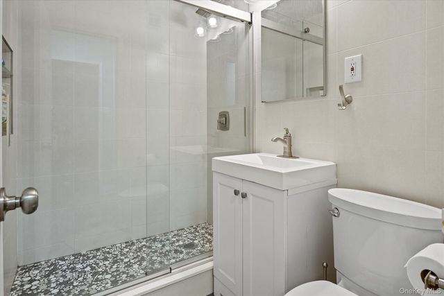 102-10 66th Road 12A, Forest Hills, NY 11375
